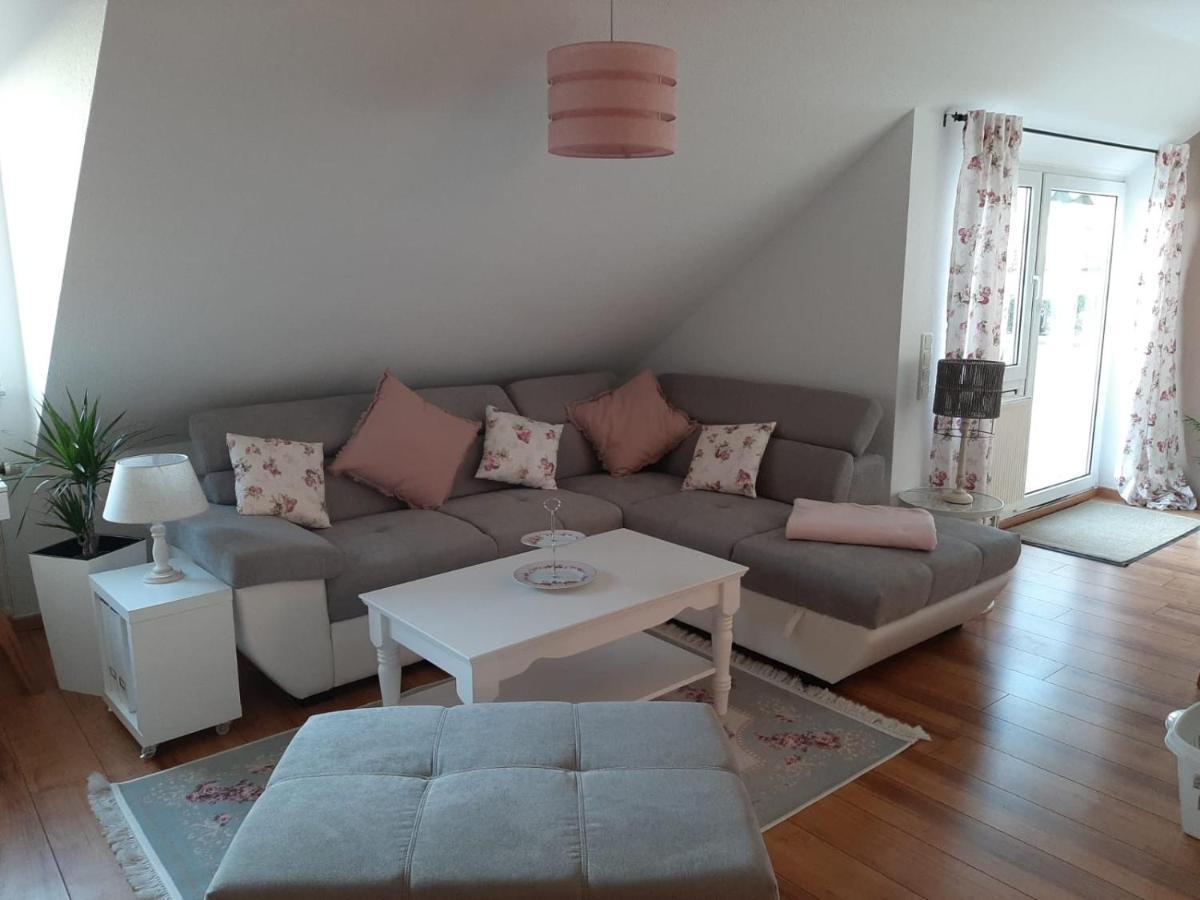 Auszeit Rheingauer Rosengasse Appartement Johannisberg Buitenkant foto