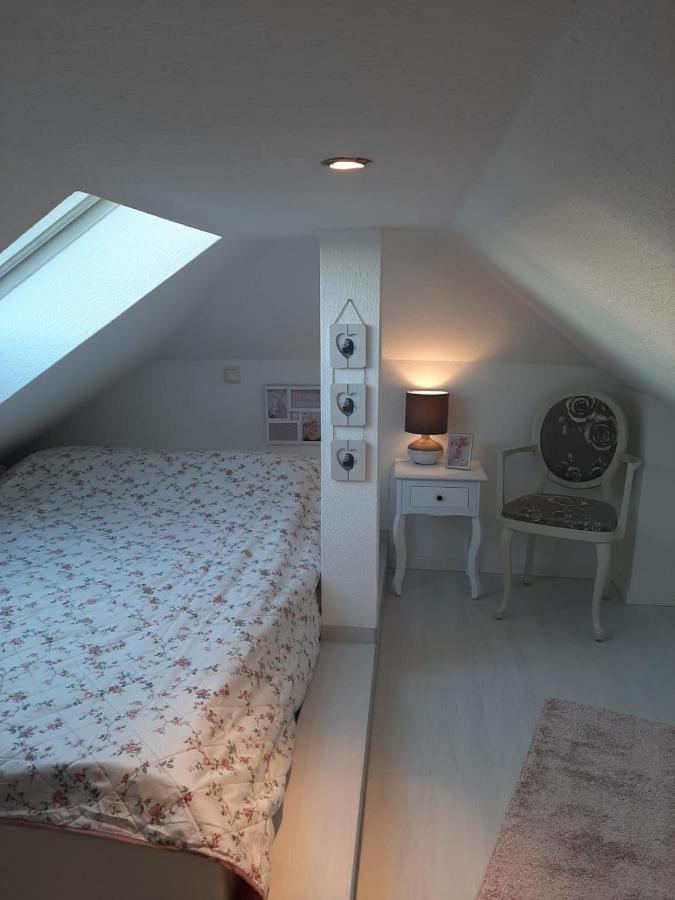Auszeit Rheingauer Rosengasse Appartement Johannisberg Buitenkant foto