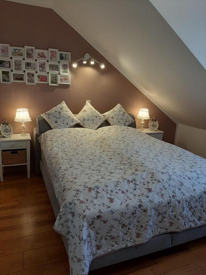Auszeit Rheingauer Rosengasse Appartement Johannisberg Buitenkant foto