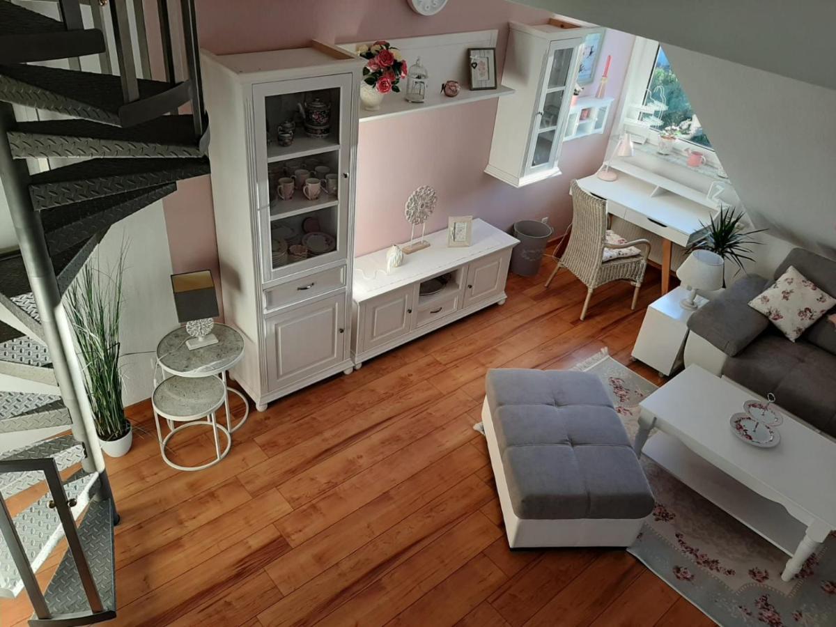 Auszeit Rheingauer Rosengasse Appartement Johannisberg Buitenkant foto
